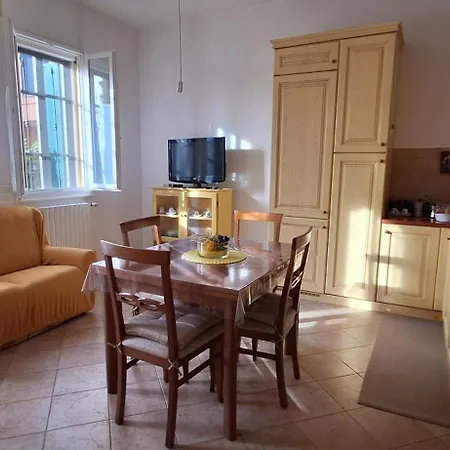 Casa Anna - Piano T E Giardino