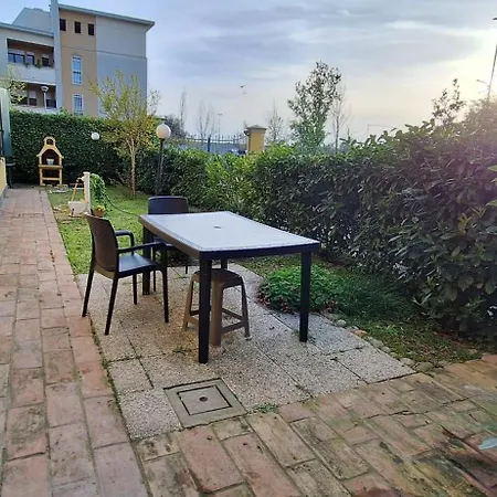 Casa Anna - Piano T E Giardino *