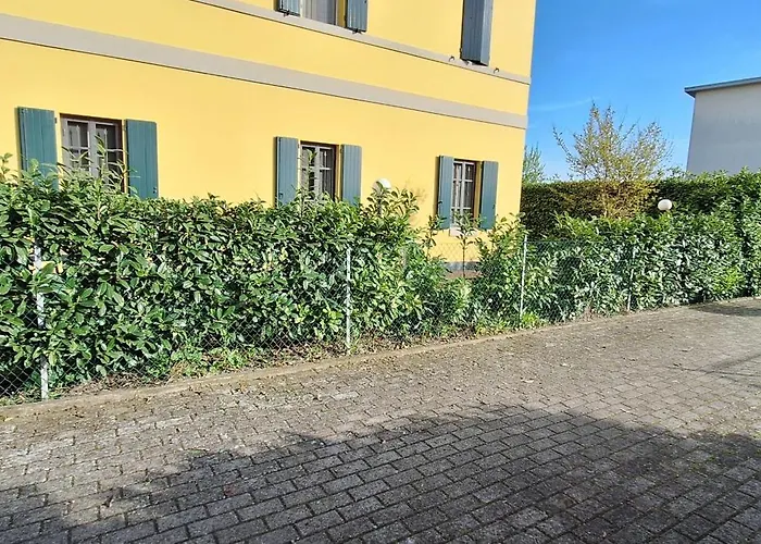 Casa Anna - Piano T E Giardino 公寓